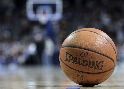 喜欢打篮球但怕受伤,做好这几点准备,下半场你就是主角!