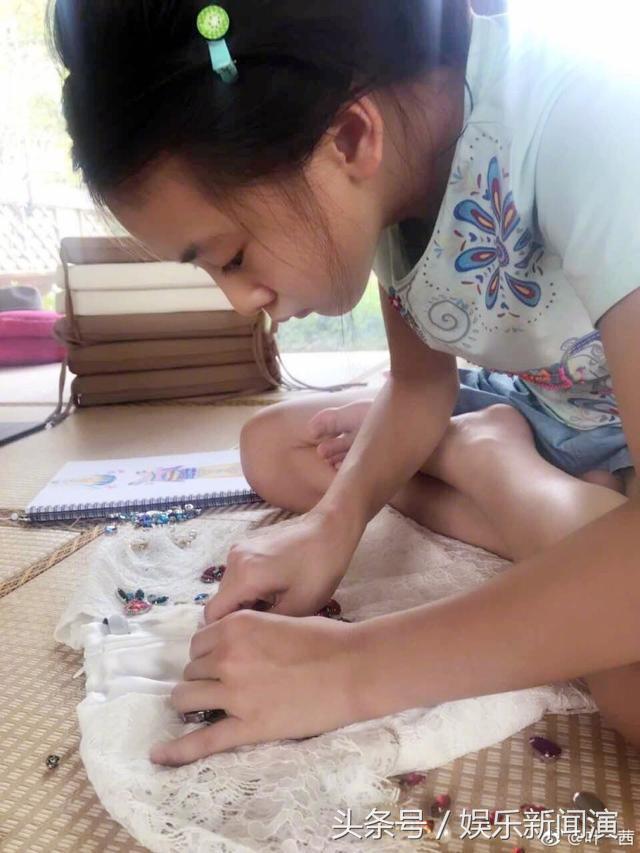 那个曾经风一样的女子，如今真的成为星二代一股悠然的清风