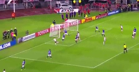 欧冠伊斯坦布尔之夜巴萨夺冠,巴塞罗那6比5逆转巴黎圣日耳曼