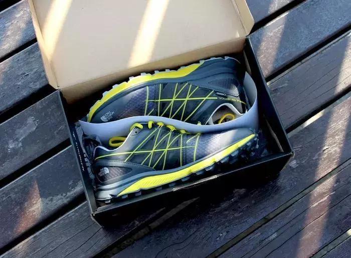 秋冬跑步鞋排行榜,北面跑步鞋是巅峰系列嘛