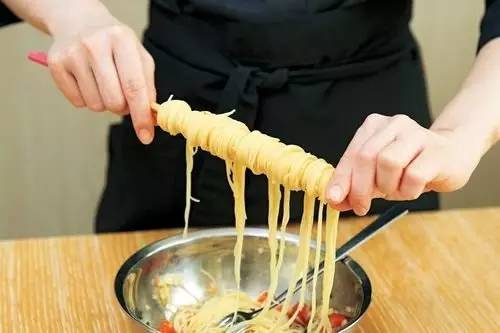 朋友圈怎么发美食视频,高颜值的美食怎么发朋友圈