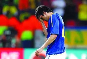 足球那些让你意难平的瞬间,足球中令人伤心的瞬间