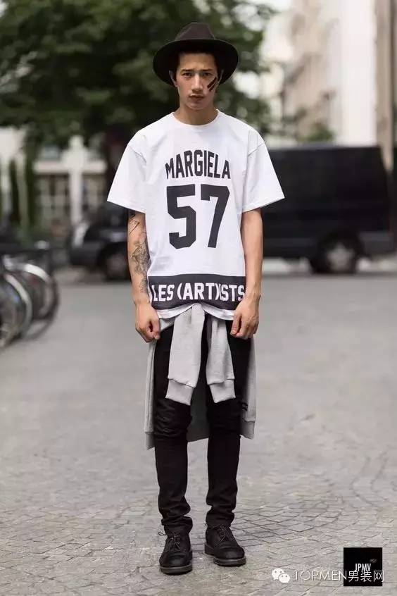 管你花枝招展，我却独爱黑白