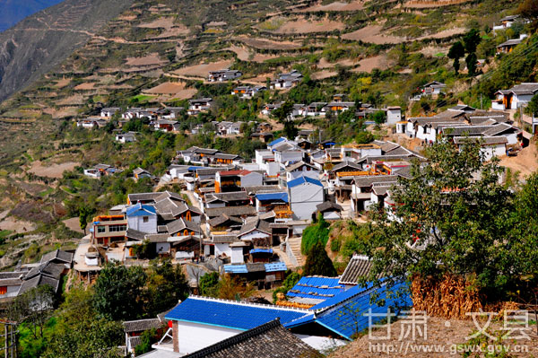 聚焦攻坚战,聚焦国家扶贫日打赢脱贫攻坚战