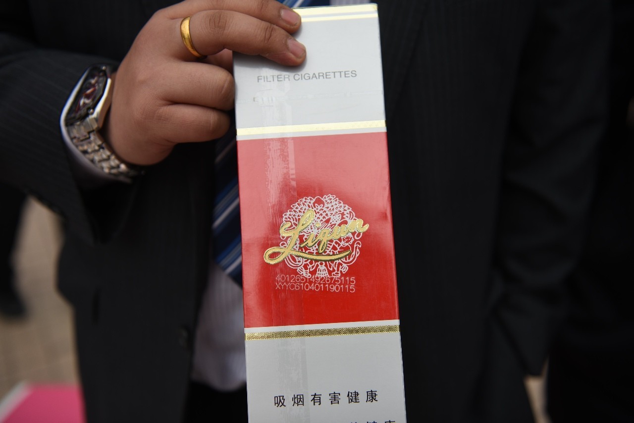 如何快速鉴别真假烟的通用方法,单包烟怎么辨别真假烟