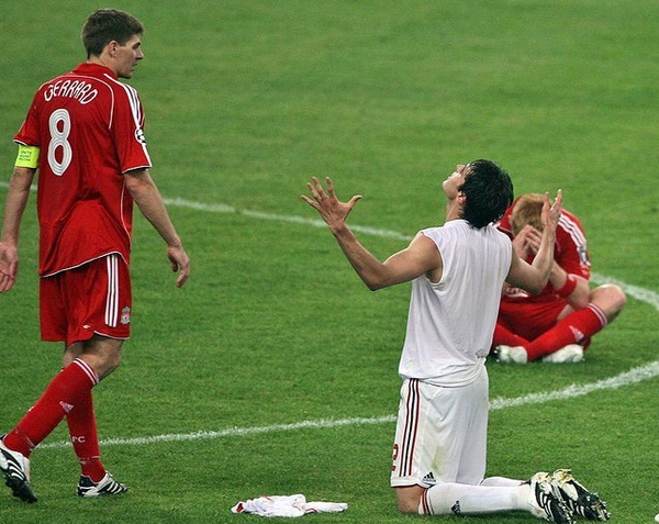 足球那些让你意难平的瞬间,足球中令人伤心的瞬间