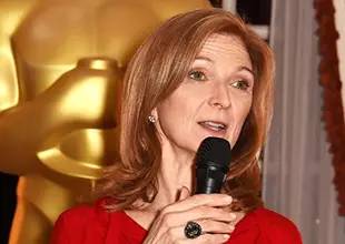 女星齐晒A4腰,李安之怒让奥斯卡服软|今日没想到