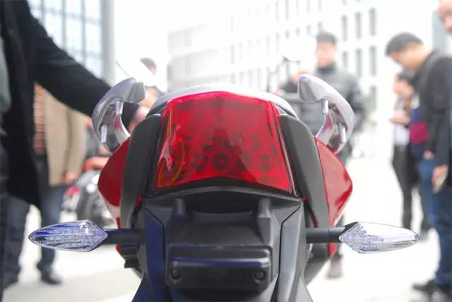 五年的力帆kps200多少钱,力帆kpm200落地价