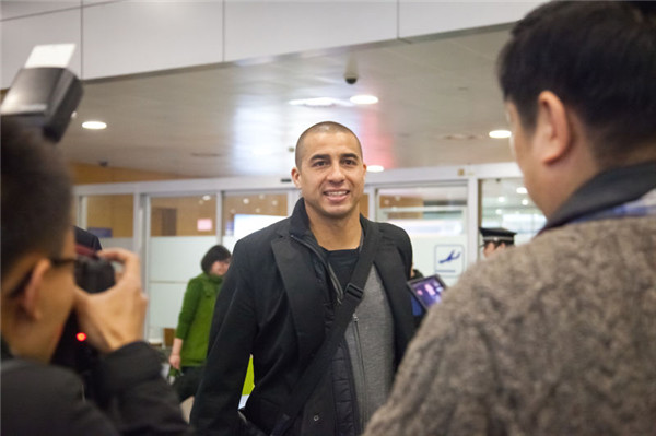 尤文图斯球迷开场助威,尤文图斯欧冠球迷热情助威