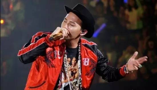 重磅刺绣夹克,朋克风刺绣夹克