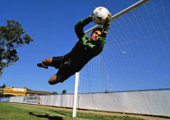 足球装b,足球装球