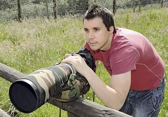 摄影必备的10件物品,出去旅游必备的摄影工具