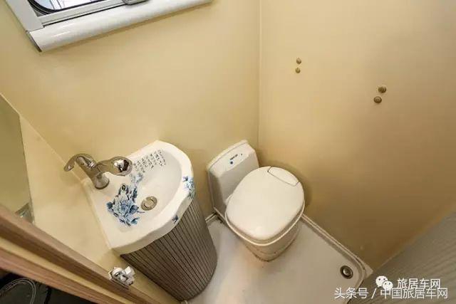 带麻将机ktv洗衣机的房车,35万带麻将桌的房车