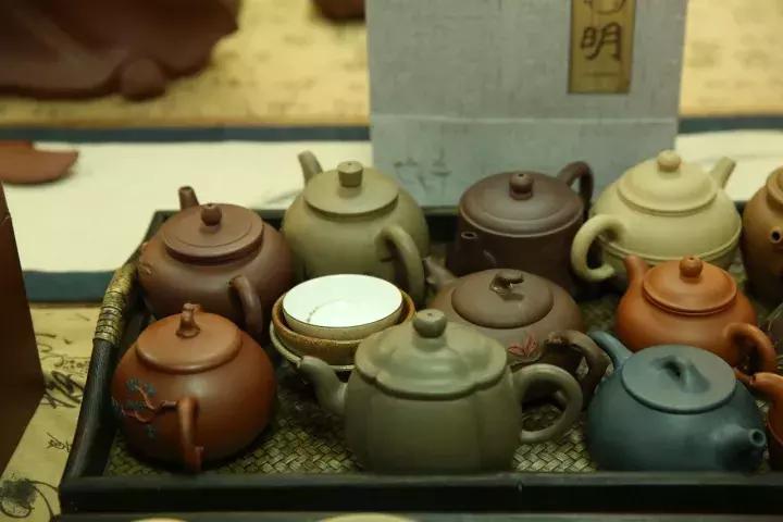 手工陶器店,看了一辈子的店