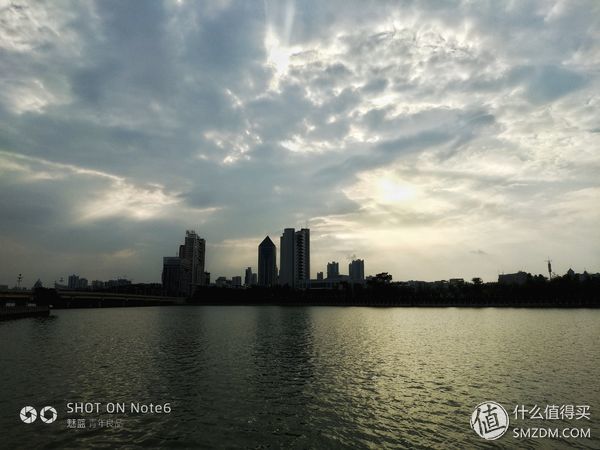 不吹不黑评测视频,不吹不黑手机体验