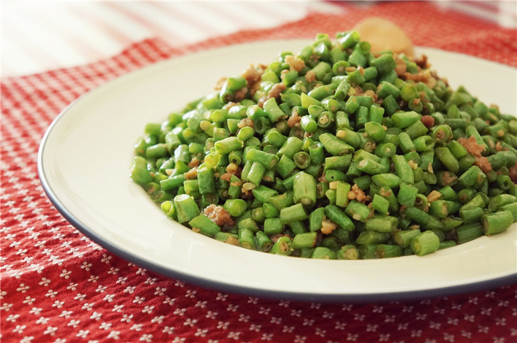 肉末酸豆角让人胃口大开的下饭菜,肉末豆角蒜薹下饭菜