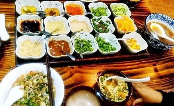 银川必吃的十大特色小吃的名字,十一银川美食推荐必吃