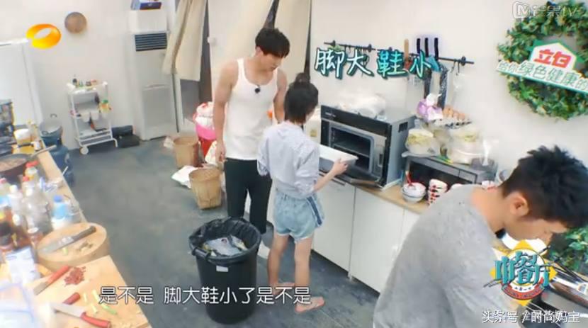 周冬雨烤花甲羊排,周冬雨烤牛排