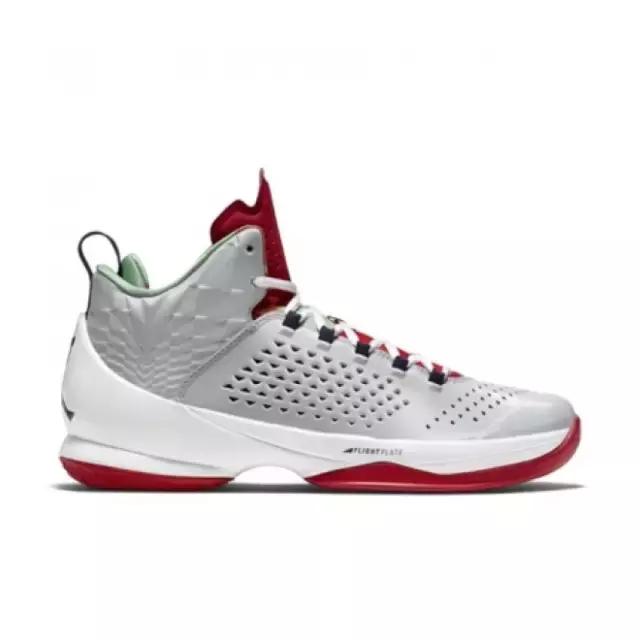 论最会穿鞋的兔子，我只服他！兔八哥鞋款大盘点