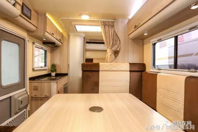 带麻将机ktv洗衣机的房车,35万带麻将桌的房车