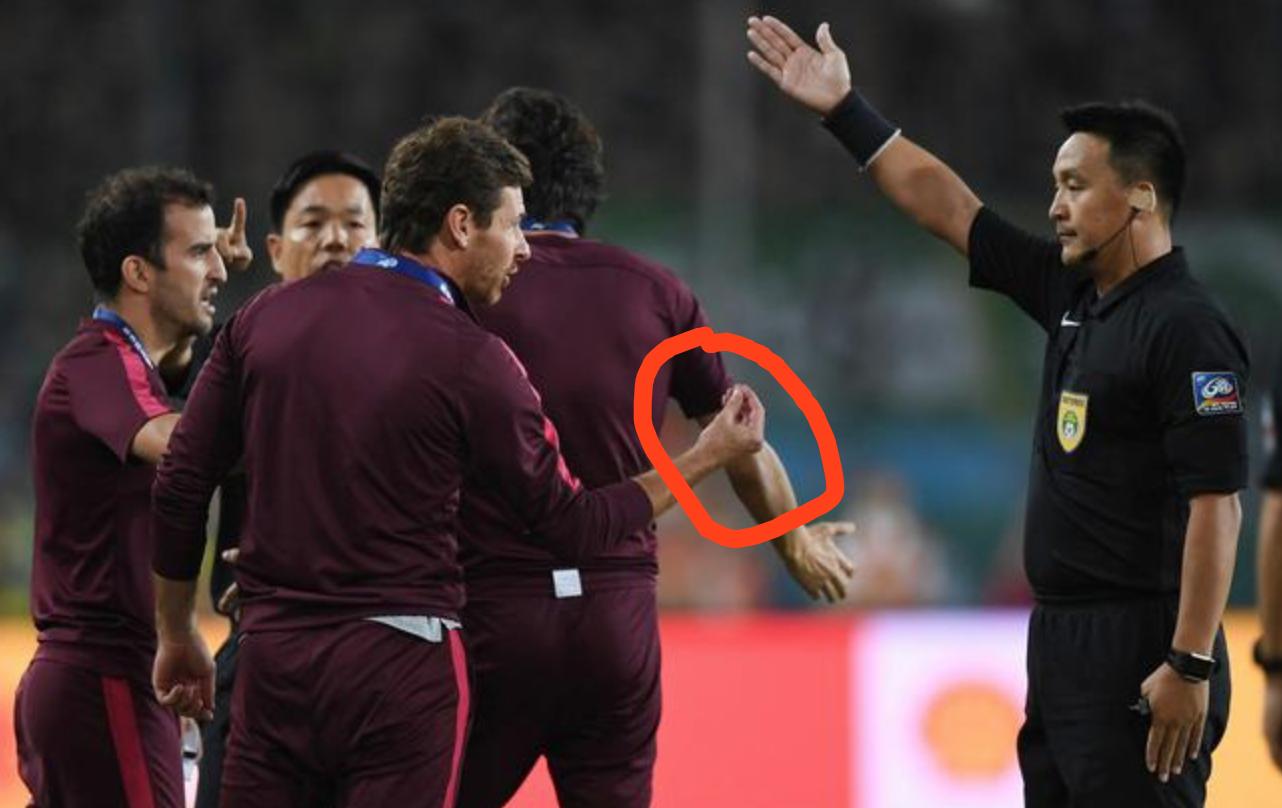 博阿斯怒顶裁判视频,博阿斯赛前吐槽