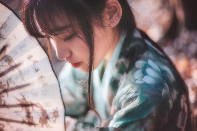 我问佛,我问佛为什么佛却低头不语语录