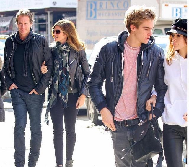 kaiagerber辛迪克劳馥,辛迪克劳馥的女儿kaia首秀