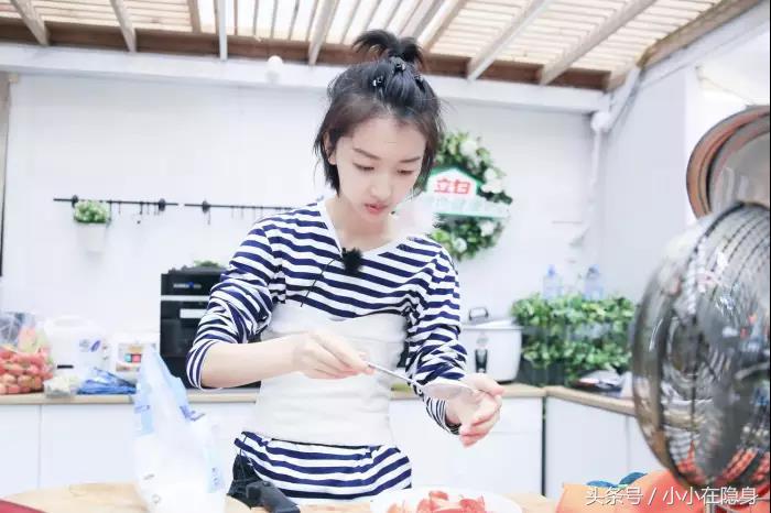 中餐厅赵薇团队和黄晓明团队,中餐厅赵薇vs黄晓明店长总结对比