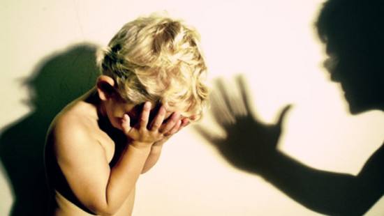 孩子耍脾气不吃饭该怎么教育,孩子不吃饭我吼他该怎么和他道歉