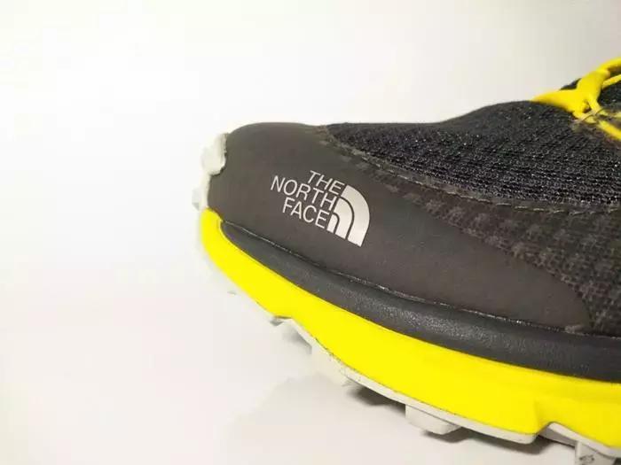 秋冬跑步鞋排行榜,北面跑步鞋是巅峰系列嘛