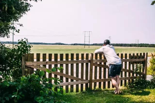 再老的房子也能焕然一新,破旧房子如何便宜装修