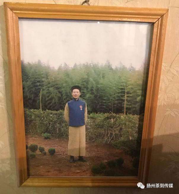 百年前的茶师在上帝的后花园种下茶籽,今日带着龙井香荣归故里