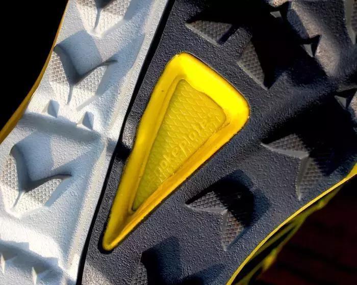 秋冬跑步鞋排行榜,北面跑步鞋是巅峰系列嘛