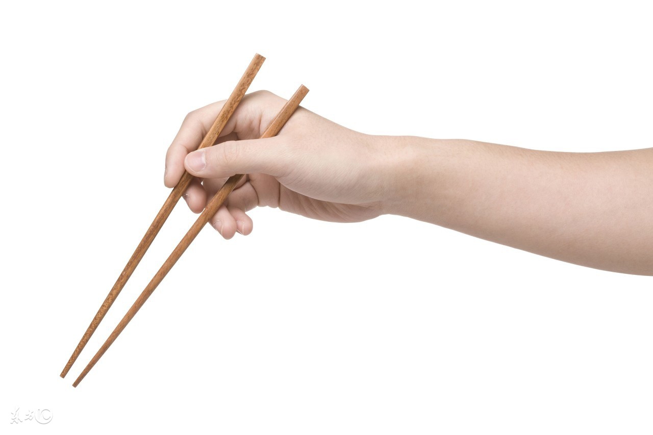 急急急！用筷子进餐能打开智慧之门，训练宝宝用筷子吃饭要趁早