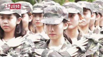 军训女生长得像章泽天,军训女生像章泽天