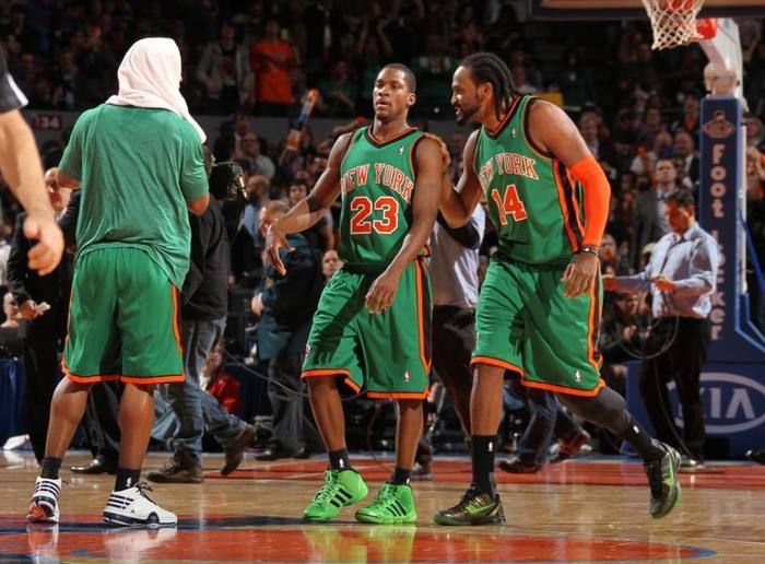 迈克尔乔丹公牛时期绿色球衣,乔丹退役公牛球衣视频