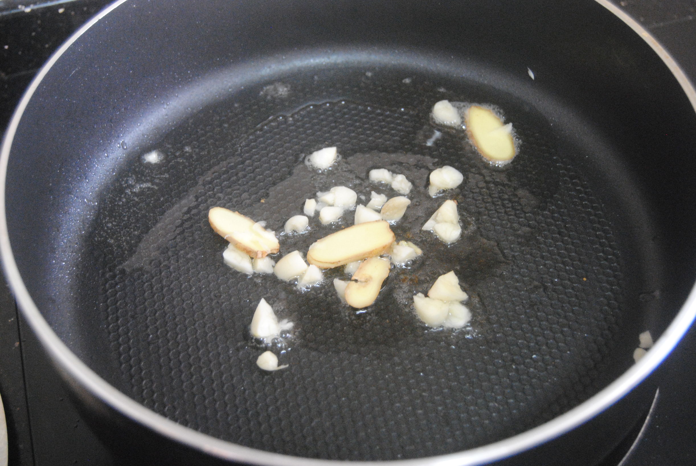 皮皮虾怎么做又麻又辣,呛皮皮虾的正确吃法