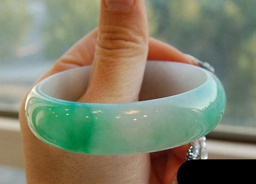 缅甸为啥没有越南发达,缅甸要是有石油会怎么样