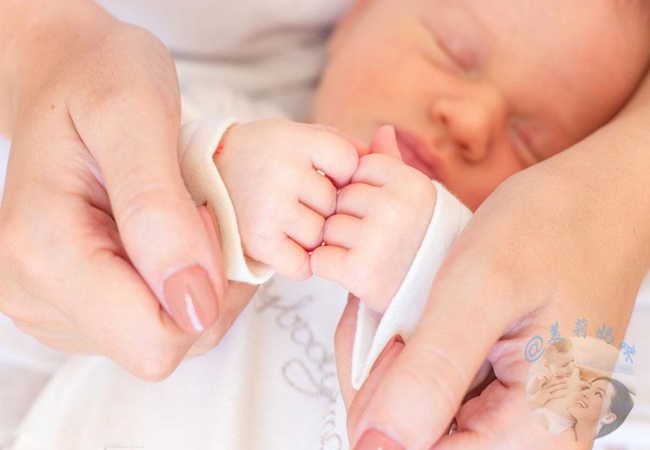 宝宝灰指甲怎么办？美莉妈咪来教你天然抗菌