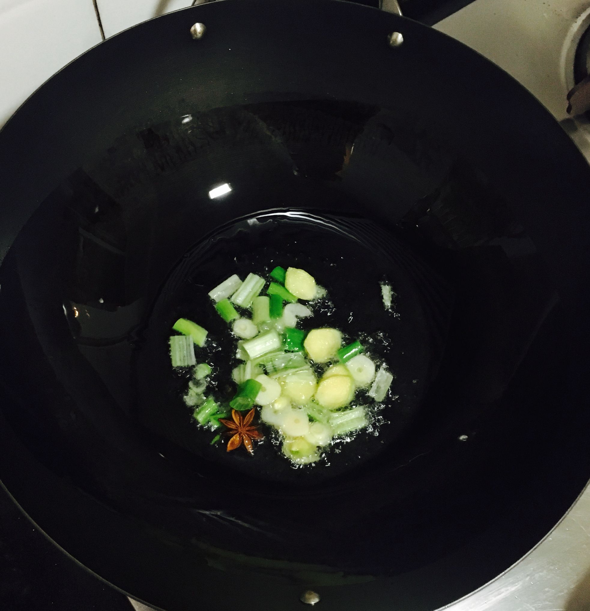 家常菜红烧鲳鱼简单入味,红烧鲳鱼的最佳吃法和做法