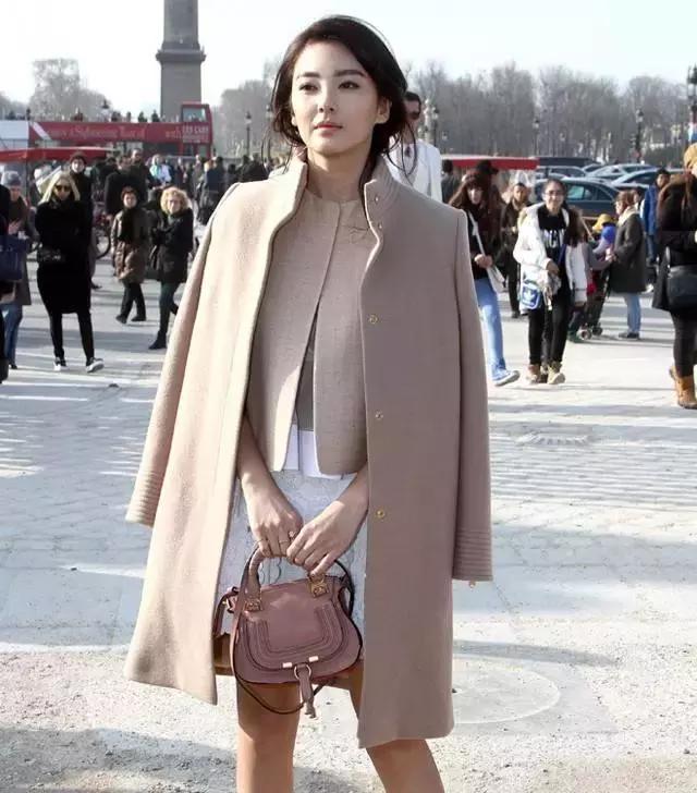 高圆圆背的小众包包,高圆圆同款刺绣包大号还是中号