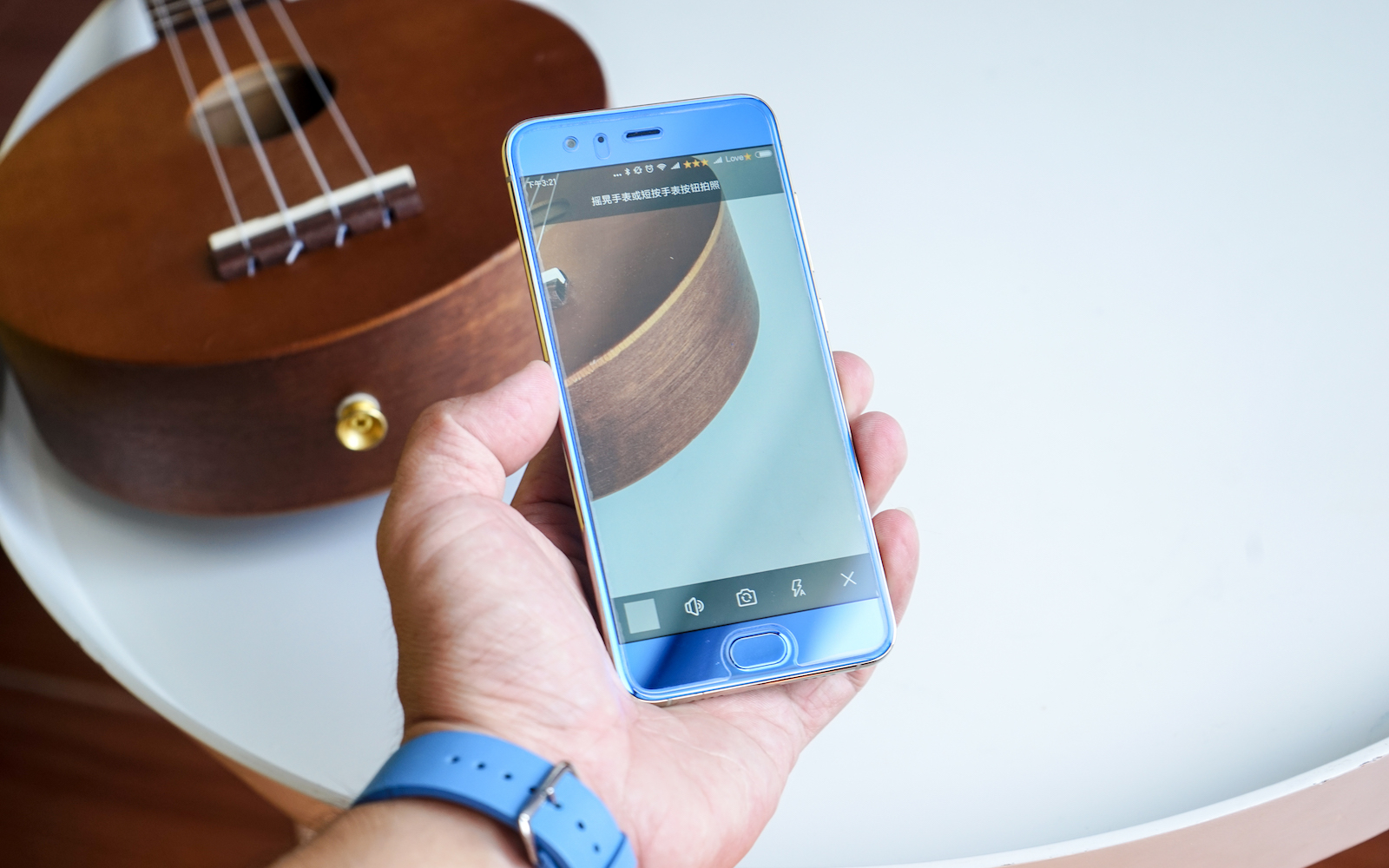 苹果手表更好还是太空人手表更好,苹果智能表值得买吗