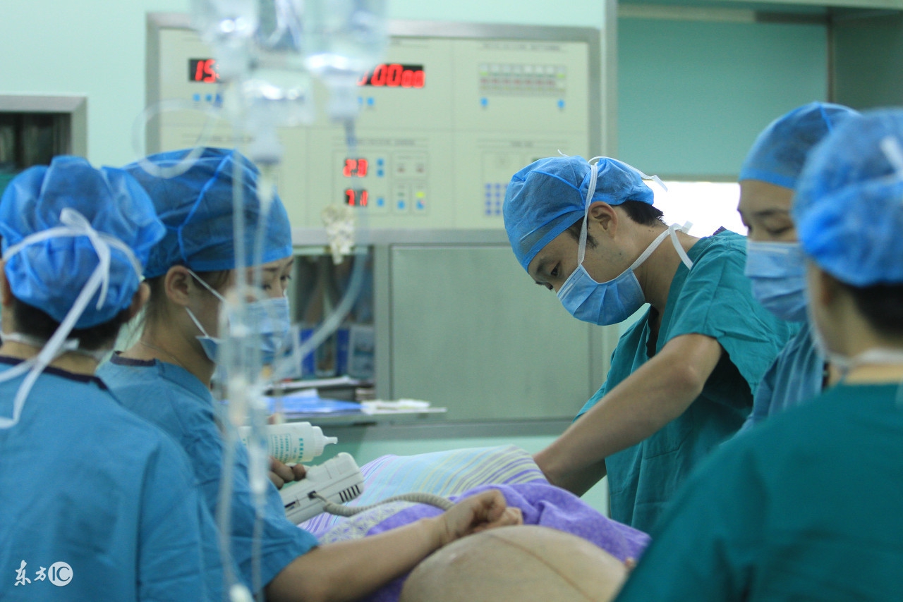 双胞胎妈妈好恢复吗,双胞胎妈妈怀三胎