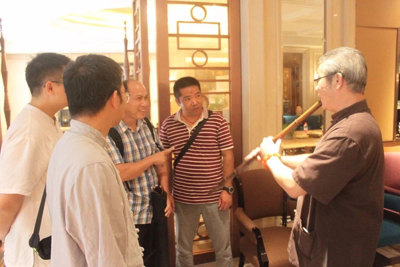 箫园秋分箫友雅集聚于杭州“雪庐”交流箫艺术