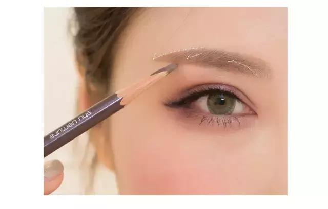 植村秀眉笔明星同款,植村秀和bobbibrown眉笔哪个好用