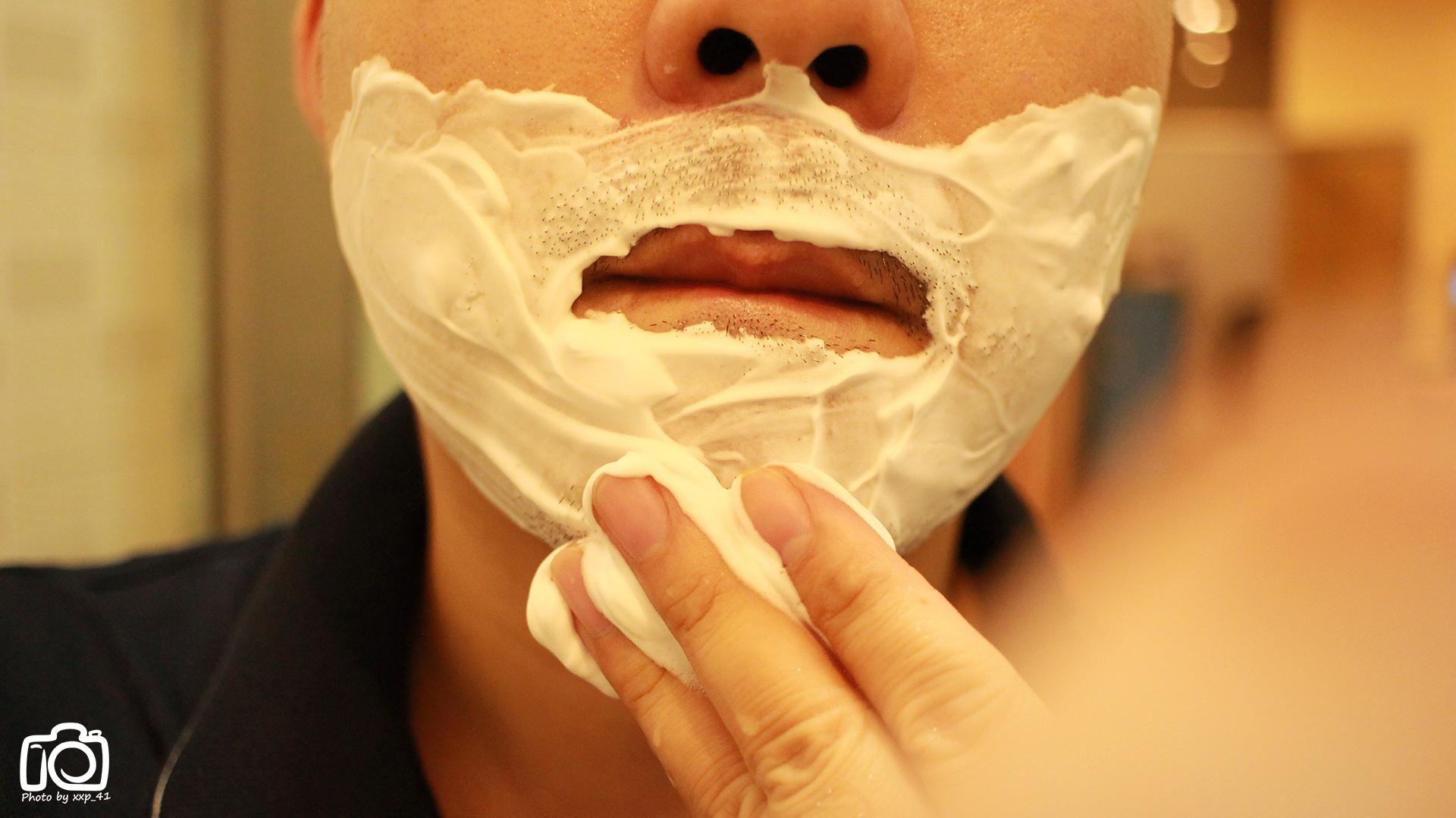 吉列锋隐剃须刀效果,男人需要一台自动剃须刀