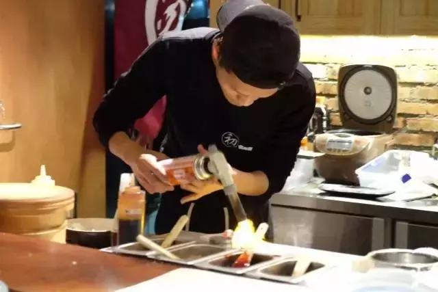 西湖日料美食,杭州西湖深夜食堂