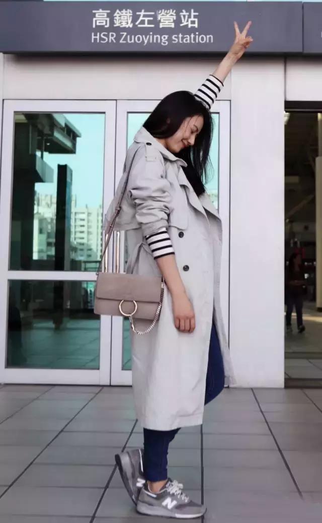 高圆圆背的小众包包,高圆圆同款刺绣包大号还是中号