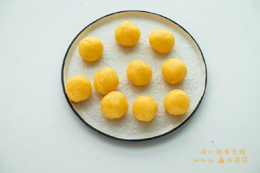 每年抢都抢不到的网红月饼,我做了一大盒,邻居闻到香味都来敲门