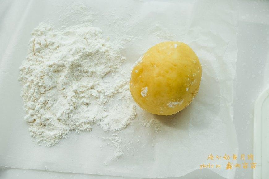 每年抢都抢不到的网红月饼,我做了一大盒,邻居闻到香味都来敲门